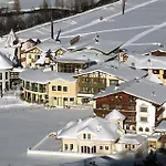 Hotel AlpenParks THE SECRET Sölden