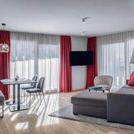 The Secret Ξενοδοχείο Ζόλντεν