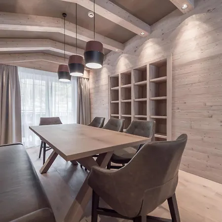 Hotell The Secret 4*